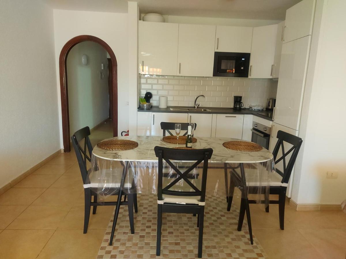 Under The Lime, Beautiful Apartment Los Cristianos Los Cristianos  Bagian luar foto